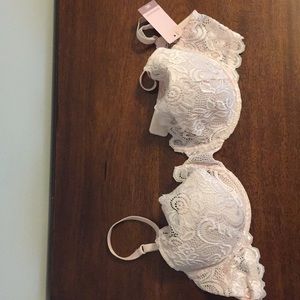 NWT 38C Bra
